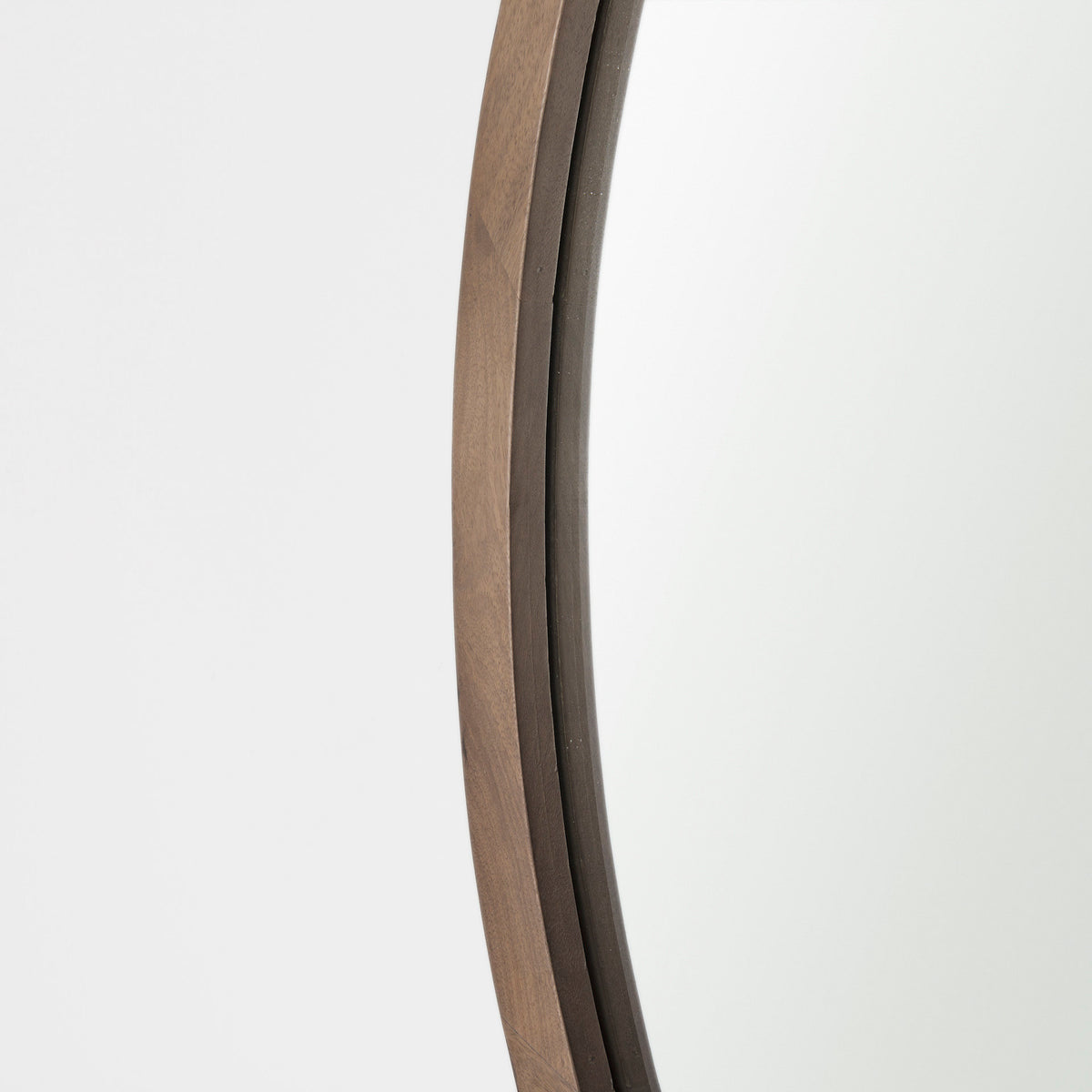 GAMBIT LIGHT BROWN ROUND MIRROR 46"