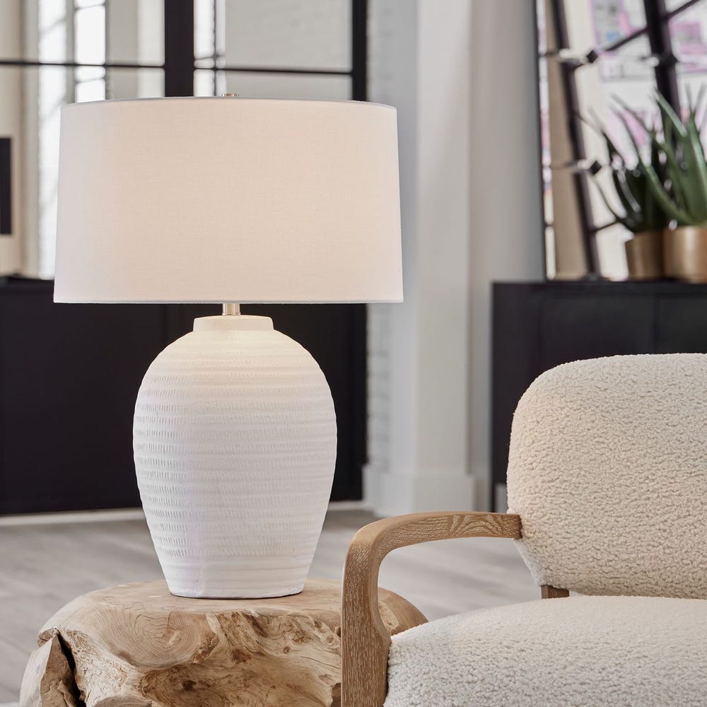 RAYA TABLE LAMP