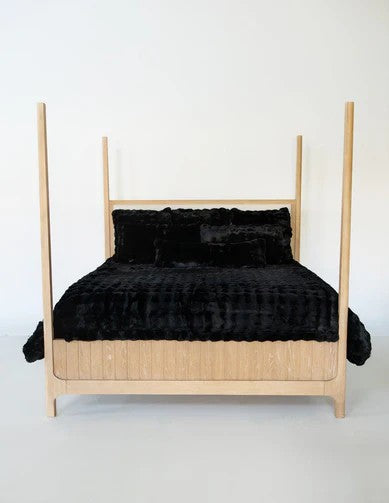 MINKY COUTURE X OSMOND DESIGNS BLACK KING DUVET-105"X95"