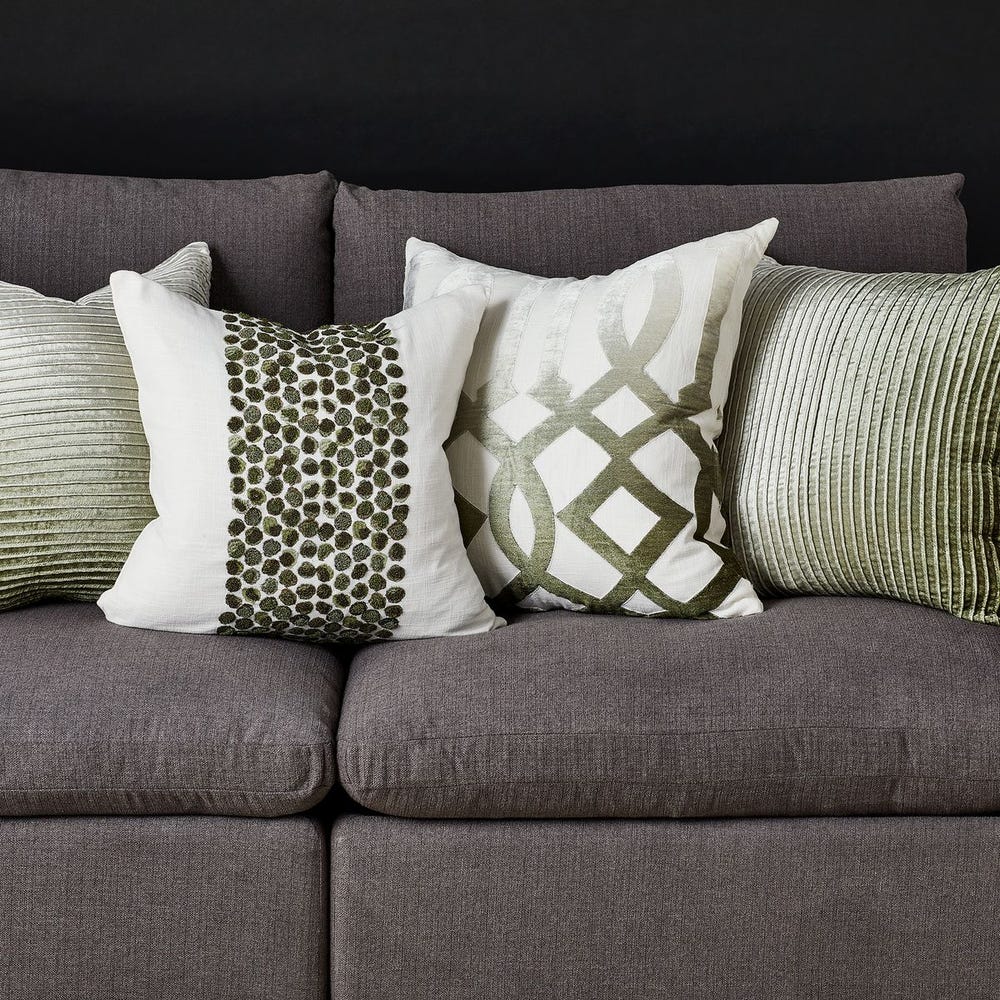 FIG LEAF GREEN PILLOW