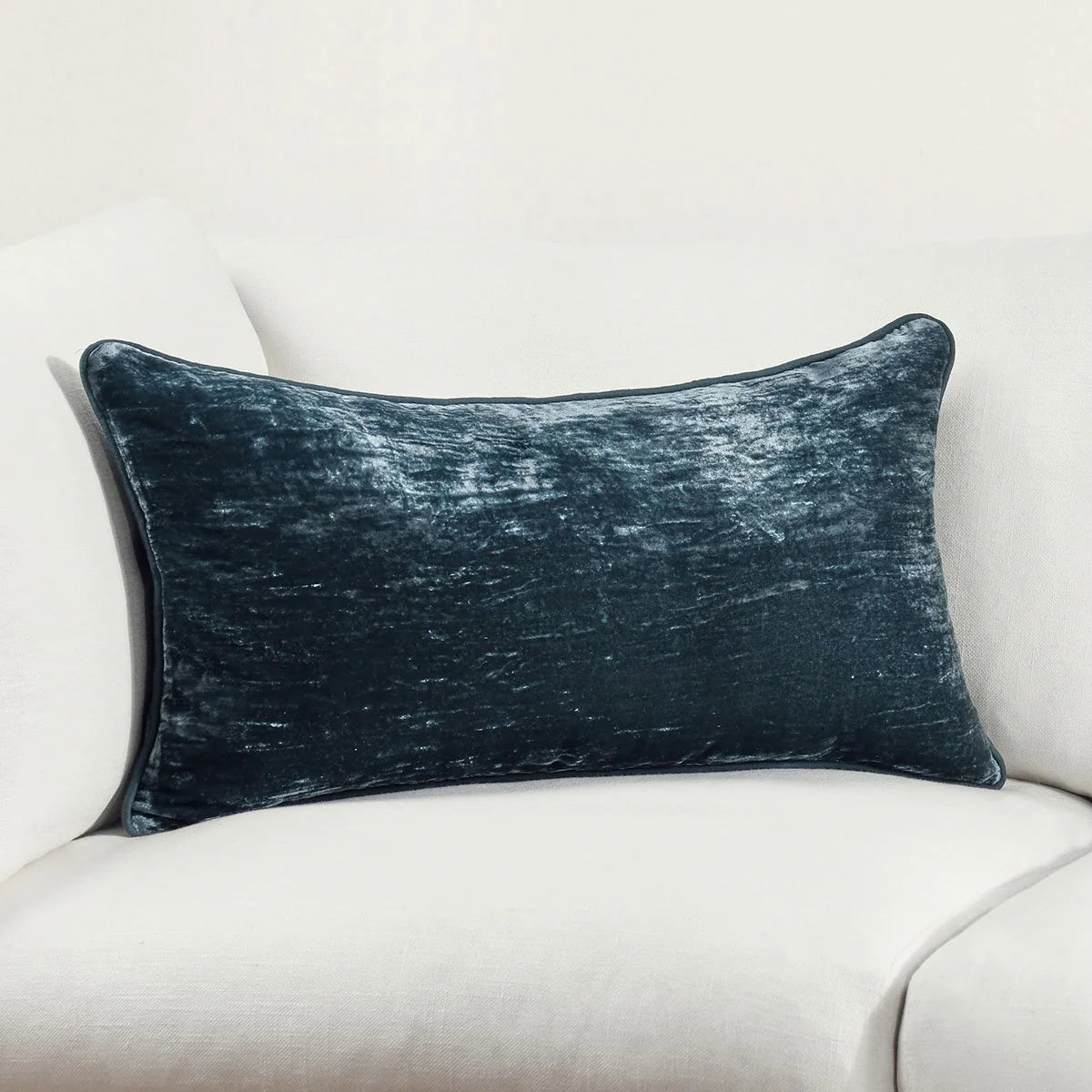 LEXINGTON BLUE PILLOW