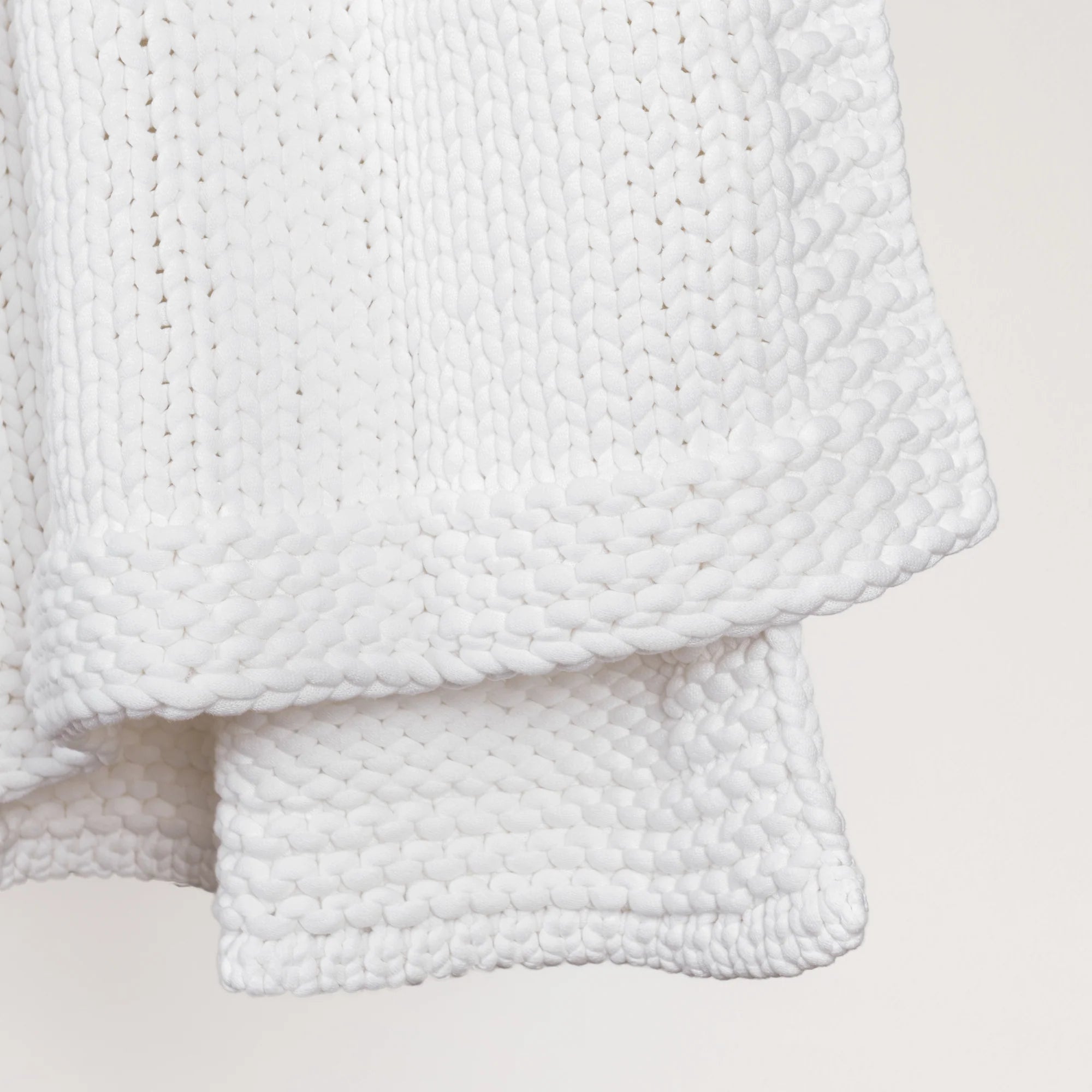 WHITE HAND KNIT COTTON THROW