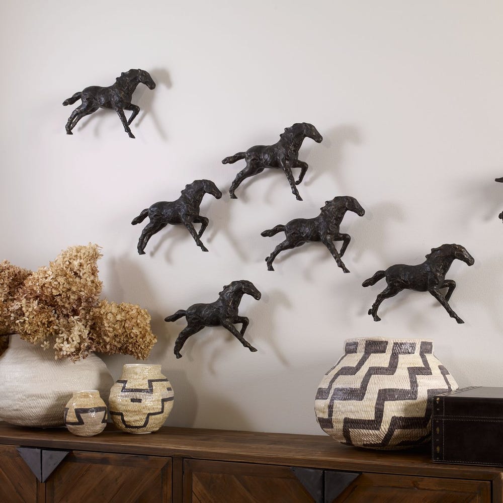 STAMPEDE HORSE SCULPTURE